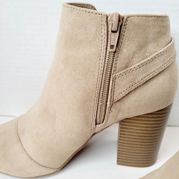 APT 9 Clock Tan Women's Peep Toe Ankle Booties Faux Suede Zipper Size 7 Med EUC - Picture 6 of 12